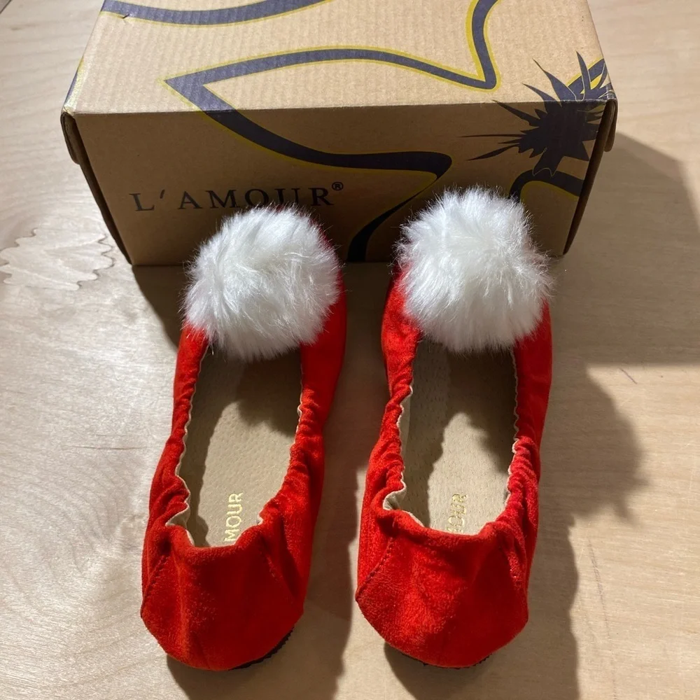 L’AMOUR Fabric Ballet Flats with Fluffy White Pom-Pom size 10 (LJ)